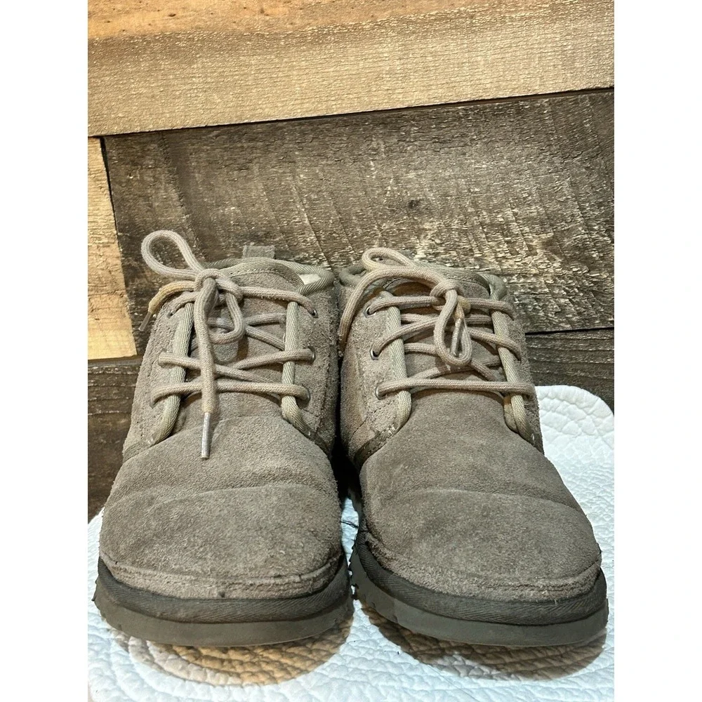 UGG Shoes Neumel Gray Beige Casual Suede Chukka Boots 3236 Size 7